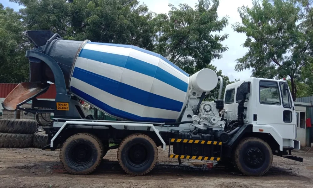 Ashok Leyland 2518 Transit Mixer